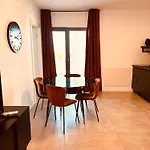 Marisabella 6 - 8 *