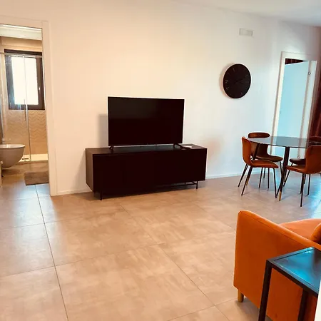 Marisabella 6 - 8 *